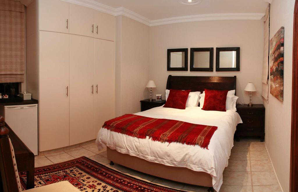 Lembali Lodge Luxury Guesthouse Durban Oda fotoğraf